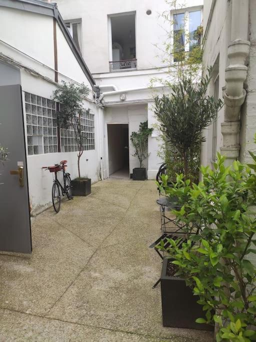 Charming Apartment 40 M2, 10Th Paříž Exteriér fotografie